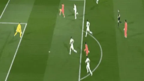 黑山队逆转战胜直布罗陀，约维蒂奇与马鲁西奇建功，图奇锁定胜利